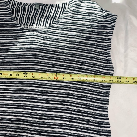 T by Talbots Black/White Stripe With Accent Back Yoke Top Sz XL - Picture 8 of 12